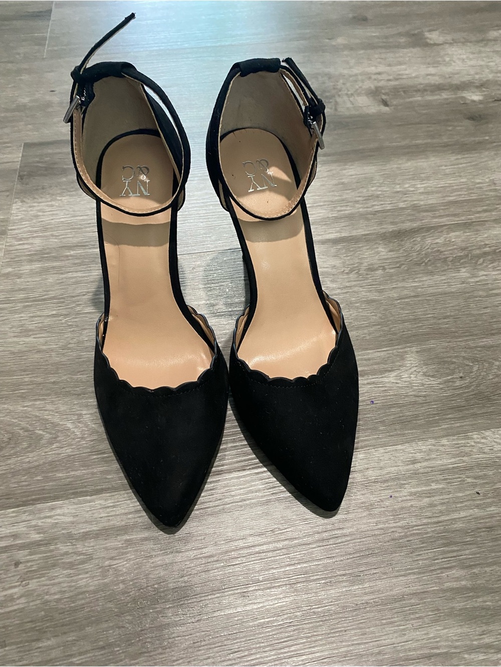 New York & Company Black Scalloped Ankle-Strap Heels - Picture 3 of 6